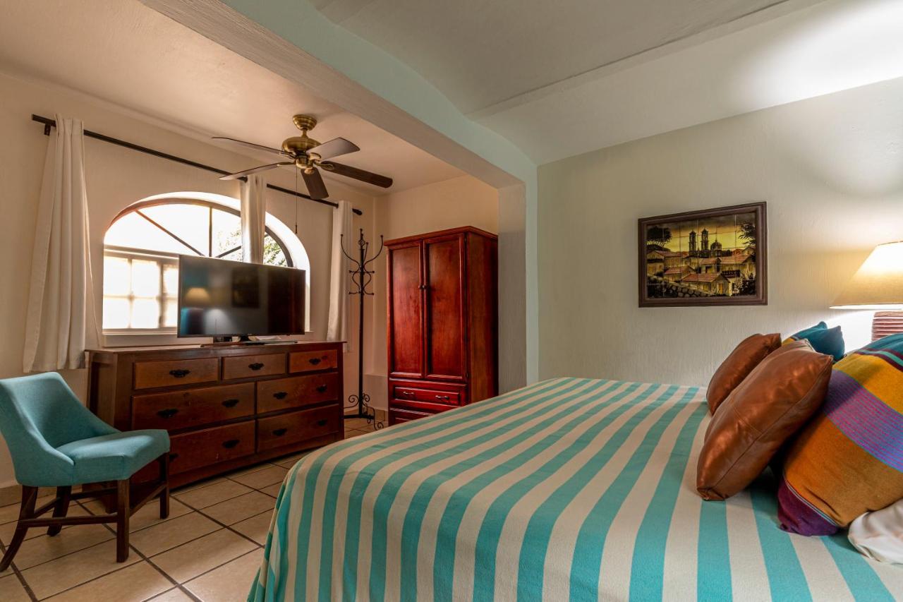 Casa Del Sol Inn Ajijic Luaran gambar
